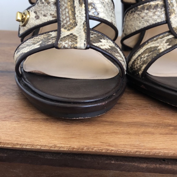 Stunning snakeskin print Tamarah heeled sandal with turn locks. - Picture 5 of 17